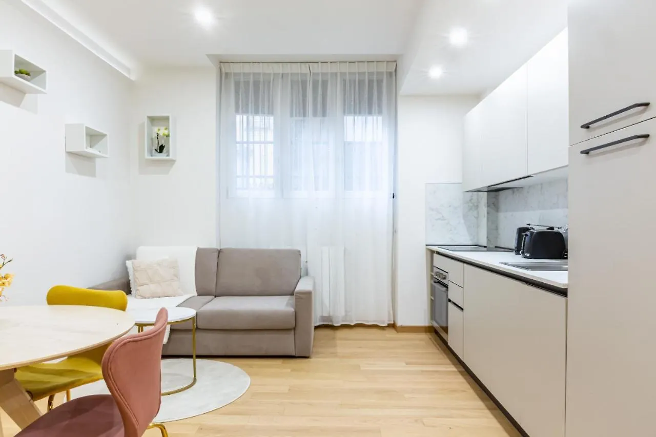 Easylife - Accogliente Bilocale In Zona Porta Venezia Apartment Milan 0*,  Italy